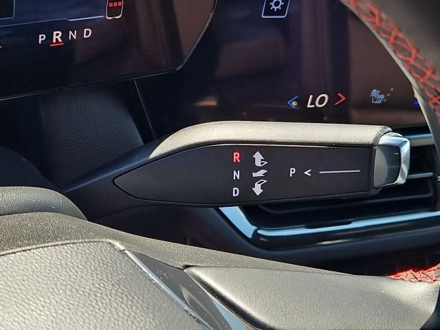 Used 2024 Chevrolet Equinox EV RS FWD image 16