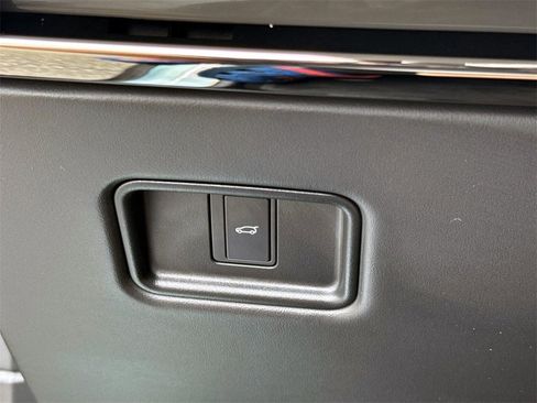 New 2026 Land Rover Range Rover Sport Dynamic SE image 32