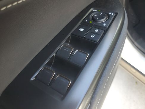 Used 2024 Lexus NX 250 FWD w/ Premium Package image 23