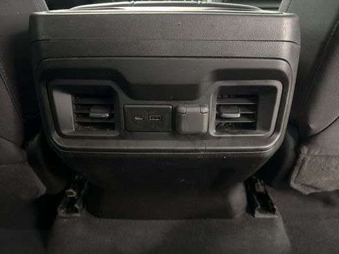 Used 2022 Chevrolet Silverado 3500 LT image 29