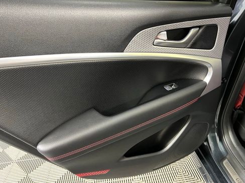 Used 2023 Genesis G70 2.0T w/ Sport Prestige Package image 28