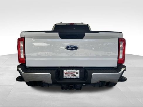 Used 2025 Ford F350 XLT w/ FX4 Off-Road Package AWD/4WD image 32