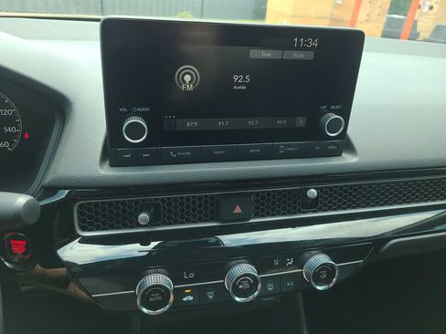 Used 2024 Honda Civic Sport image 19