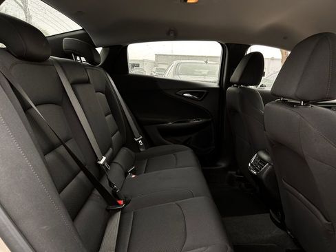 Used 2025 Chevrolet Malibu LT FWD image 28