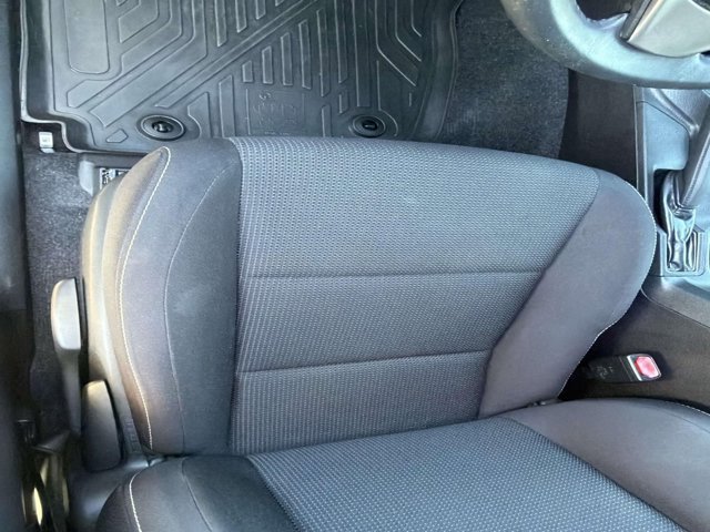 Used 2018 Toyota RAV4 XLE FWD image 9