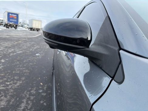 Used 2021 Nissan Sentra SR w/ SR Premium Package image 3