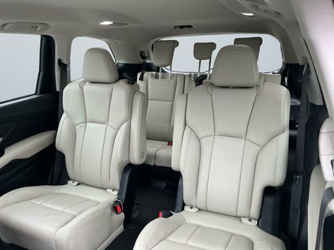 Used 2020 Subaru Ascent Limited w/ Popular Package #2A image 14