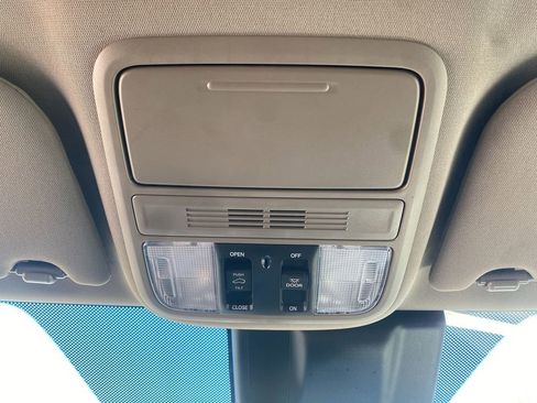 Used 2018 Honda Odyssey EX-L image 23