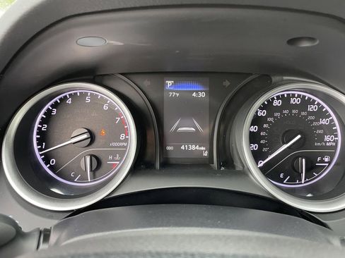 Used 2021 Toyota Camry LE image 35