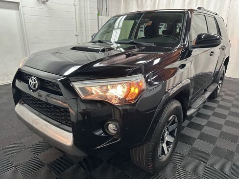 Used 2019 Toyota 4Runner TRD Off-Road AWD/4WD image 4