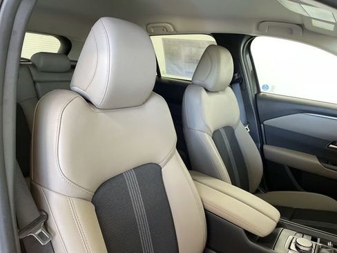 Certified 2025 MAZDA CX-50 AWD 2.5 S w/ Accent Package image 19