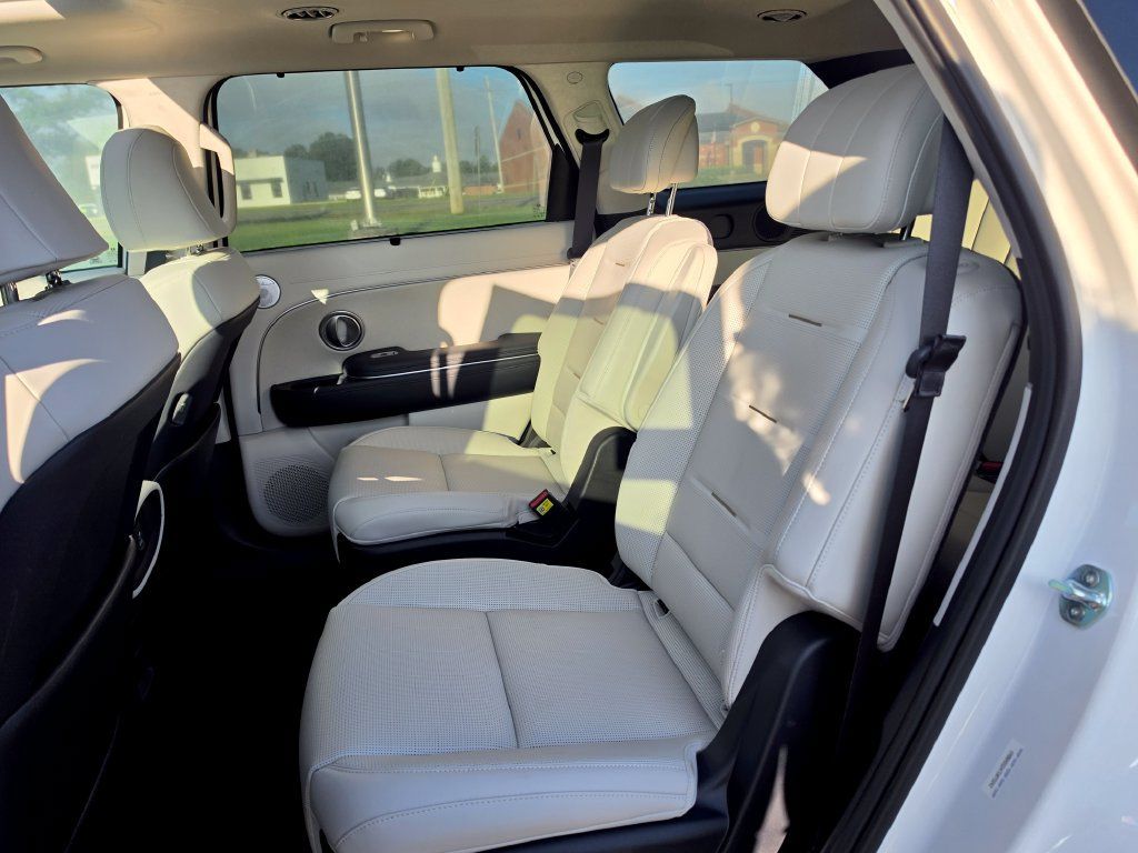 Used 2026 Hyundai Palisade Calligraphy FWD image 33
