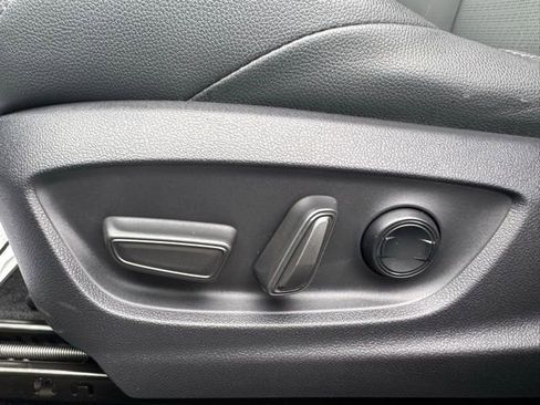 Used 2024 Subaru Solterra Limited image 16