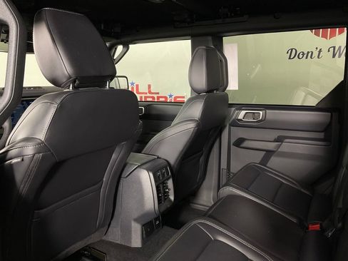 New 2026 Ford Bronco Outer Banks w/ Sasquatch Package AWD/4WD image 14