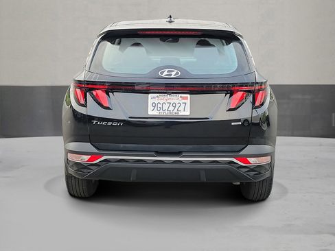 Used 2023 Hyundai Tucson SE AWD/4WD image 4