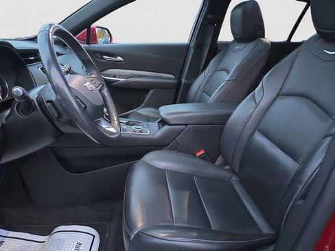Used 2019 Cadillac XT4 Premium Luxury w/ Cold Weather Package image 9
