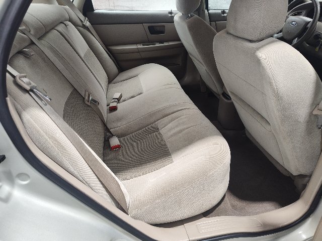 Used 2007 Ford Taurus SEL FWD image 20