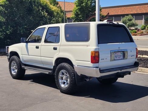 Used 1995 Toyota 4Runner SR5 RWD image 8