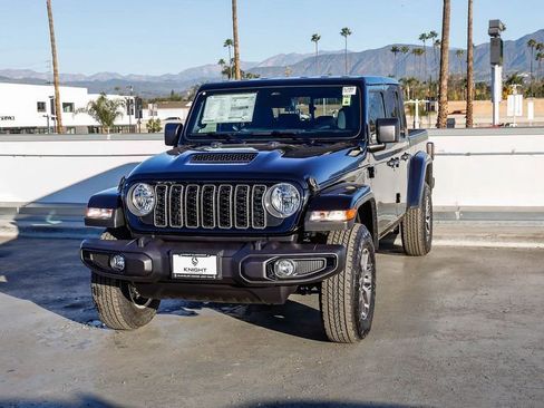 New 2026 Jeep Gladiator Sport image 4