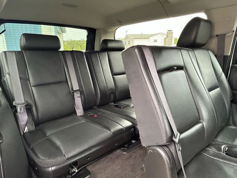 Used 2013 Chevrolet Suburban LTZ AWD/4WD image 23