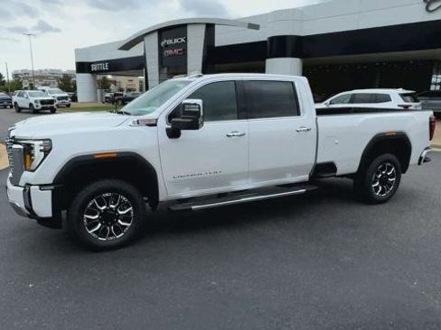 Used 2024 GMC Sierra 2500 Denali w/ Denali Reserve Package image 38