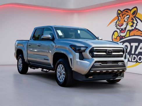 New 2026 Toyota Tacoma SR5 AWD/4WD image 3
