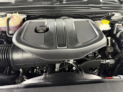 Used 2025 RAM 1500 Laramie AWD/4WD image 35