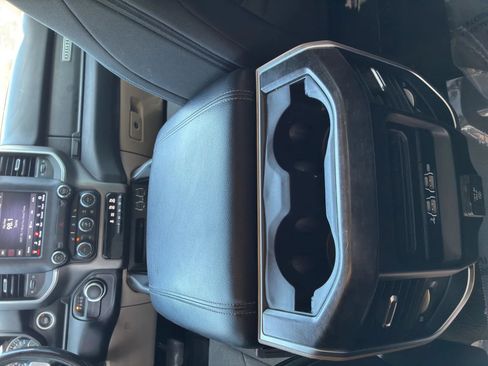 Used 2020 RAM 1500 Big Horn RWD image 14