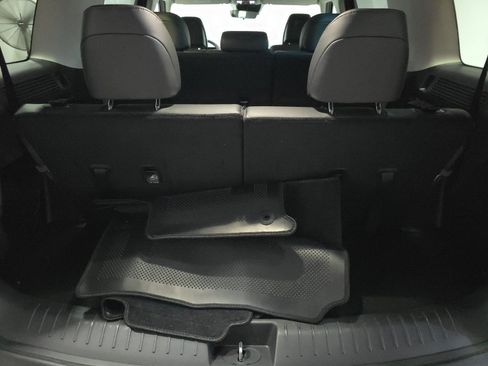 Used 2025 Hyundai Santa Fe SEL FWD image 13