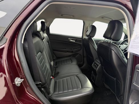 Used 2020 Ford Edge SEL w/ Convenience Package image 18