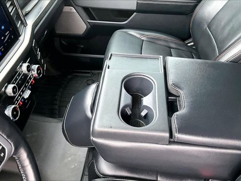 Used 2024 Ford F250 Lariat w/ Tremor Off-Road Package image 17