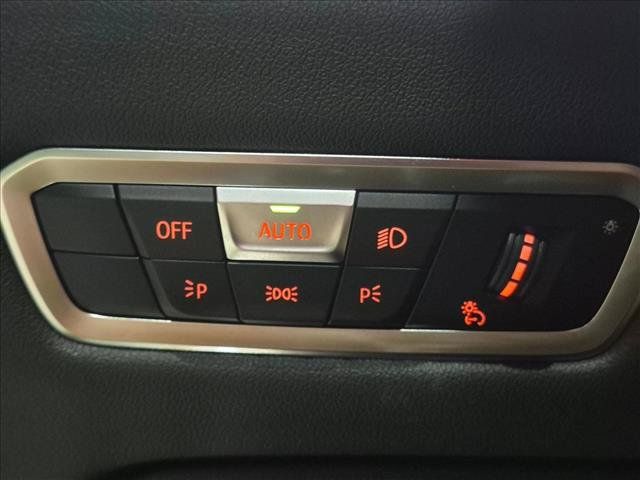 Used 2023 BMW X7 xDrive40i AWD/4WD image 14