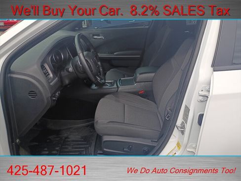 Used 2019 Dodge Charger SXT AWD/4WD image 10