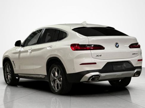 Used 2024 BMW X4 xDrive30i w/ Parking Assistance Package AWD/4WD image 3