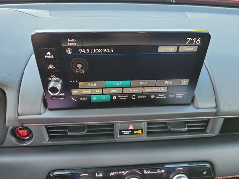 Used 2025 Honda Pilot TrailSport image 15