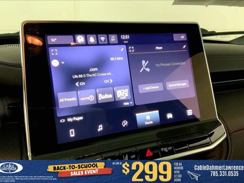 Used 2025 Jeep Compass Trailhawk w/ Trailer Tow Group AWD/4WD image 9