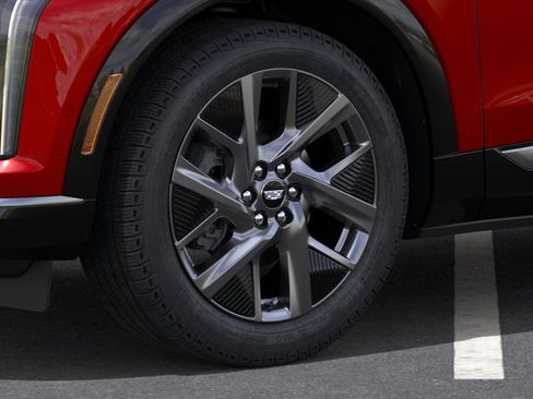 New 2026 Cadillac Optiq Luxury 2 RWD image 9