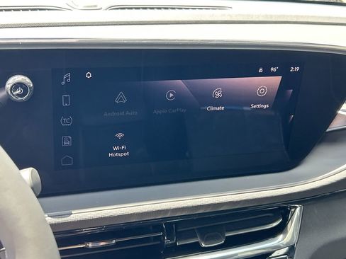 New 2025 Buick Envista Avenir image 25