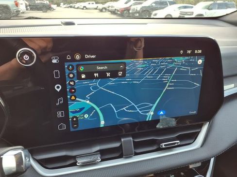 Used 2025 Chevrolet Equinox LT FWD image 49