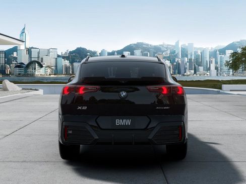 New 2026 BMW X2 xDrive28i image 5