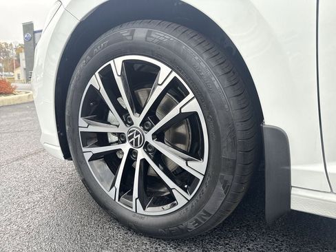 New 2026 Volkswagen Jetta Sport FWD image 8