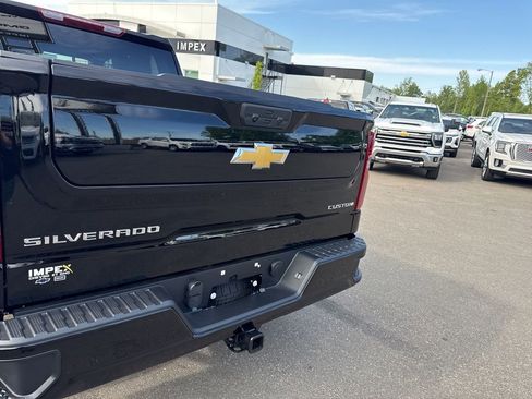 Used 2026 Chevrolet Silverado 1500 Custom image 30