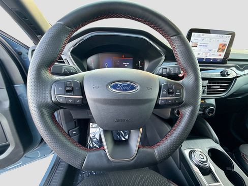 Used 2025 Ford Escape ST-Line Select image 39