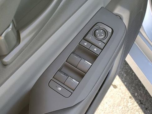 Used 2026 Toyota Prius LE image 9