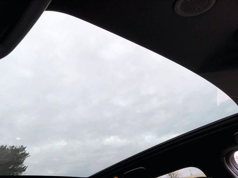 Used 2023 Land Rover Discovery Sport S R-Dynamic image 13