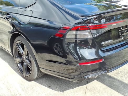 Used 2023 Honda Accord Sport image 11
