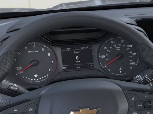 New 2026 Chevrolet Trax LS w/ LS Convenience Package FWD image 18