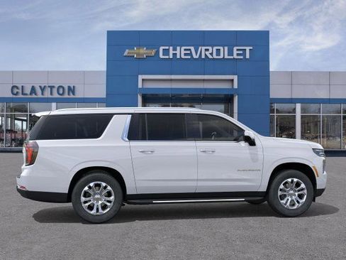 New 2026 Chevrolet Suburban LS image 26