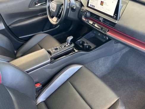 Used 2024 Toyota Prius Prime Premium w/ Advanced Technology Package FWD image 17