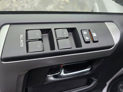 Certified 2024 Toyota 4Runner SR5 Premium image 15